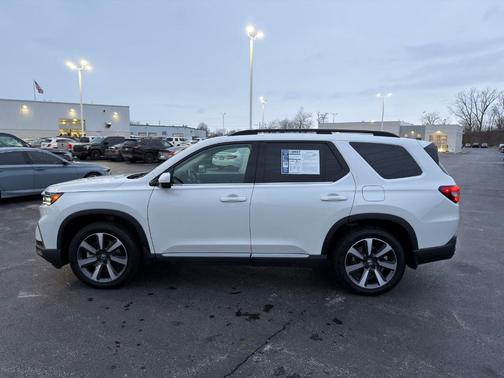 2025 Honda Pilot Touring