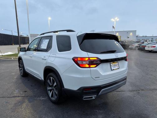 2025 Honda Pilot Touring