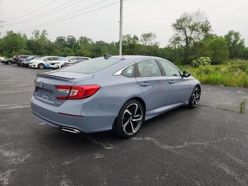 2022 Honda Accord Sport SE
