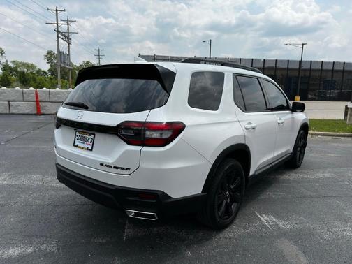 2025 Honda Pilot Black Edition