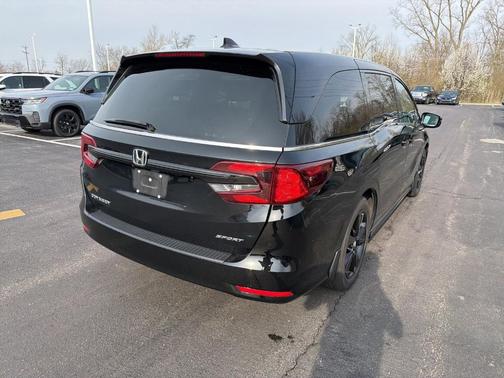 2024 Honda Odyssey Sport