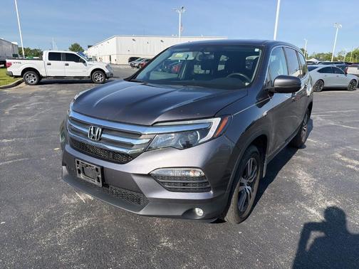Gray 2017 Honda Pilot EX-L