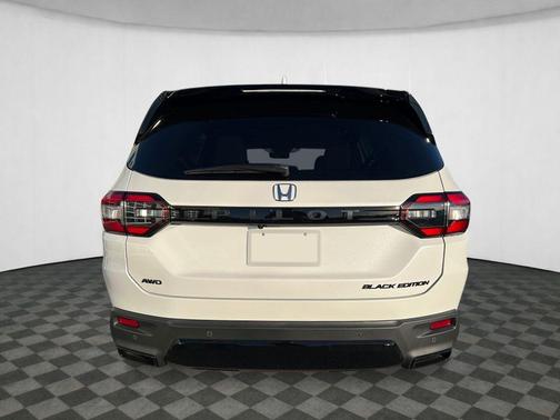 2026 Honda Pilot Black Edition