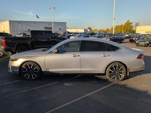 2023 Honda Accord Hybrid Touring
