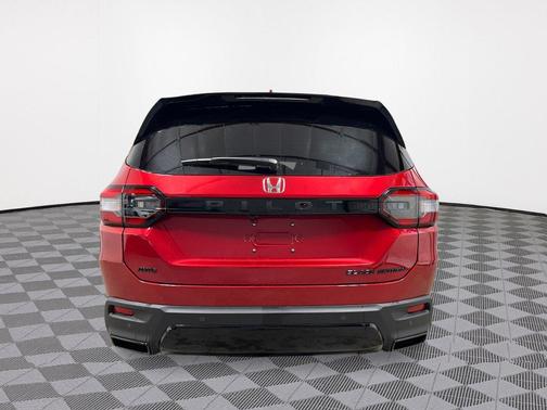 Radiant Red 2026 Honda Pilot Black Edition