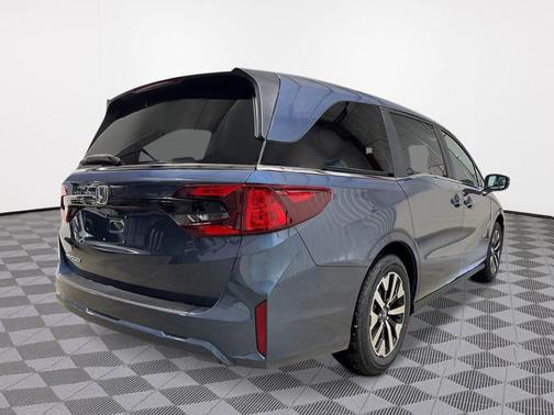 Smoke 2026 Honda Odyssey EX-L
