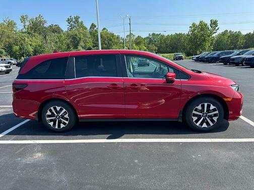 Radiant Red 2026 Honda Odyssey EX-L