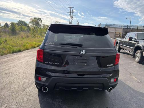 Crystal Black Pearl 2023 Honda Passport EX-L