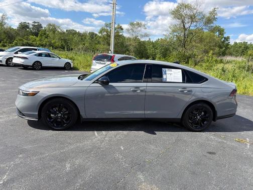 Urban Gray Pearl 2025 Honda Accord SE