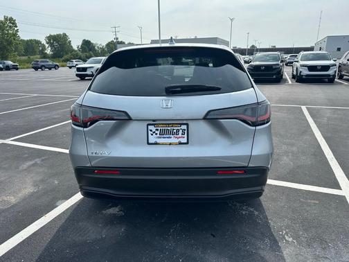2026 Honda HR-V LX