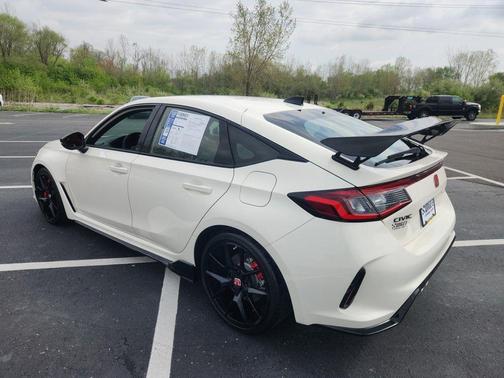 2025 Honda Civic Type R Base
