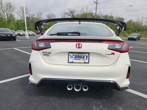 2025 Honda Civic Type R Base