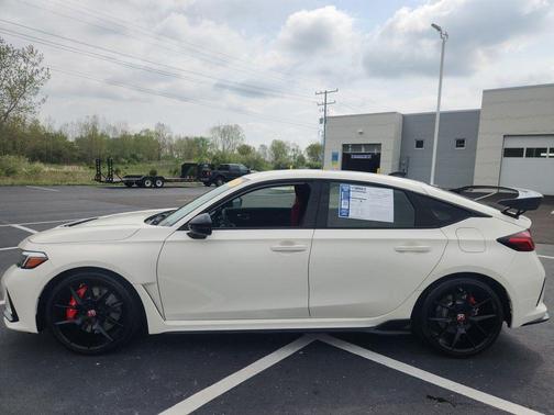 2025 Honda Civic Type R Base
