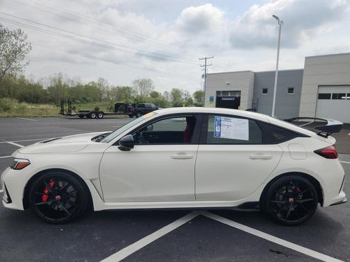 2025 Honda Civic Type R Base
