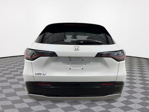 Platinum White Pearl 2026 Honda HR-V EX-L