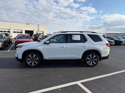 2025 Honda Pilot Touring