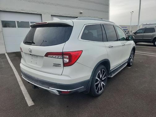 2019 Honda Pilot Touring 8-Passenger