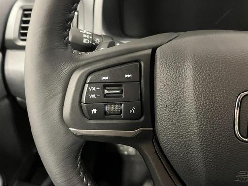 Platinum White 2026 Honda Ridgeline RTL