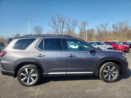 2024 Honda Pilot Touring
