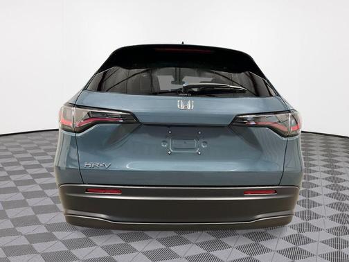 Nordic 2027 Honda HR-V LX