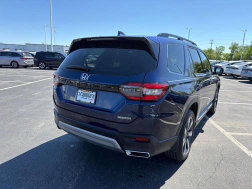 Blue 2024 Honda Pilot Touring