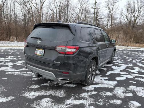 2024 Honda Pilot Touring