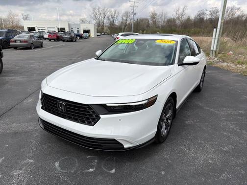 Platinum White Pearl 2025 Honda Accord Hybrid EX-L