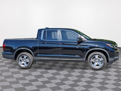 Crystal Black Pearl 2026 Honda Ridgeline RTL