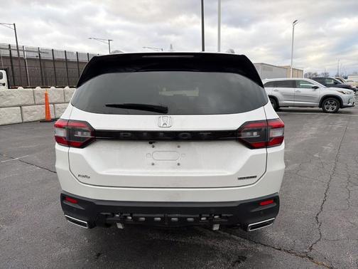 2023 Honda Pilot Touring