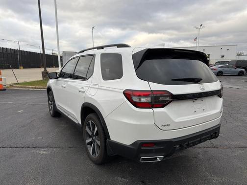 2023 Honda Pilot Touring