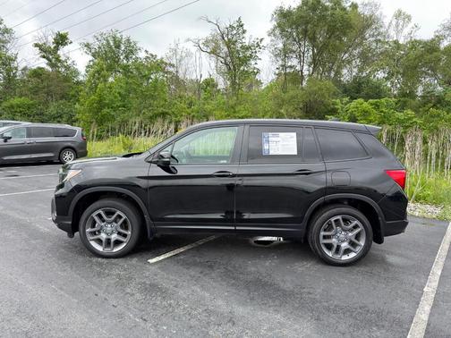 Crystal Black Pearl 2023 Honda Passport EX-L