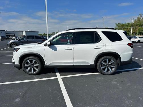2025 Honda Pilot Touring