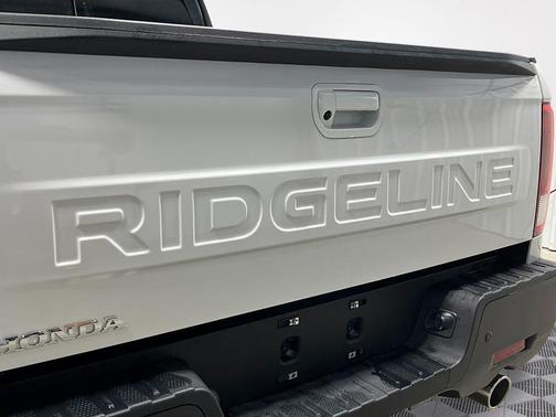Platinum White Pearl 2026 Honda Ridgeline Black Edition