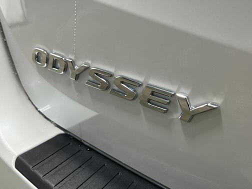 Platinum White 2026 Honda Odyssey EX-L