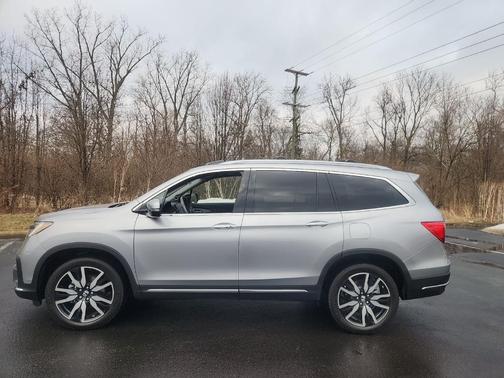 2019 Honda Pilot Touring 8-Passenger