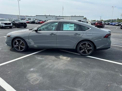 2025 Honda Accord Hybrid Sport