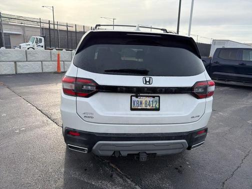 2023 Honda Pilot Elite