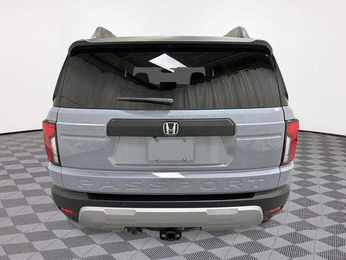 Sonic Gray Pearl 2026 Honda Passport RTL Towing