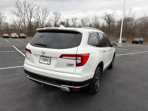 2022 Honda Pilot Touring 7-Passenger