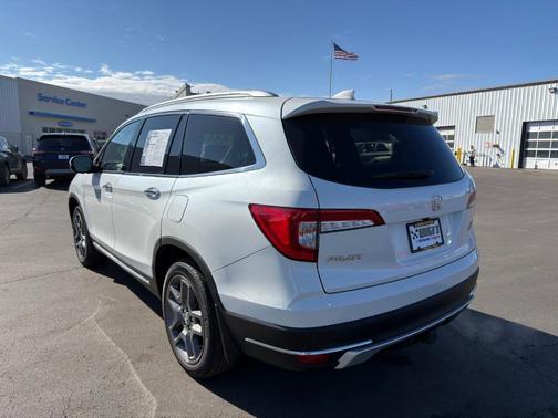 2022 Honda Pilot Touring 7-Passenger