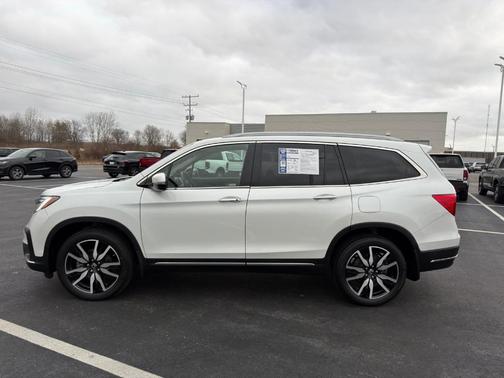 2022 Honda Pilot Touring 7-Passenger