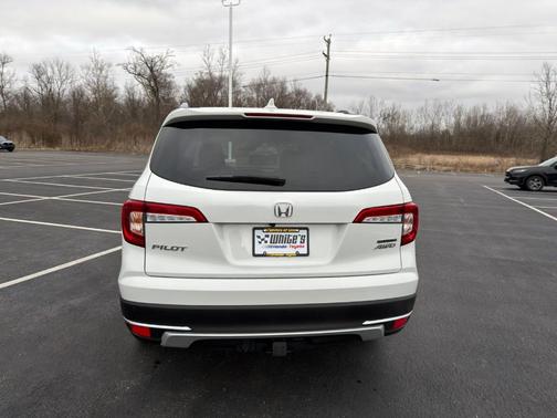 2022 Honda Pilot Touring 7-Passenger