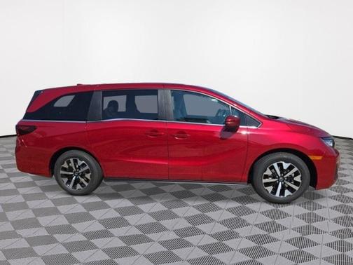 Radiant Red Metallic II 2026 Honda Odyssey EX-L