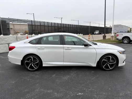 2022 Honda Accord Sport SE