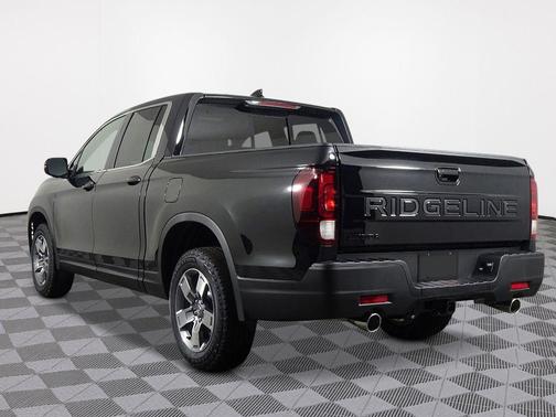 Crystal Black Pearl 2026 Honda Ridgeline RTL