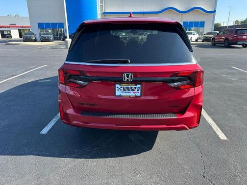 Radiant Red Metallic II 2026 Honda Odyssey Sport-L
