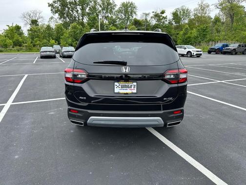 2025 Honda Pilot Elite
