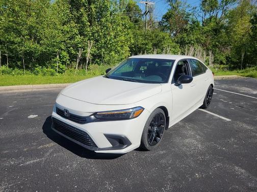 Platinum White Pearl 2024 Honda Civic Sport