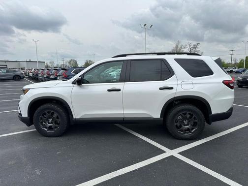 2025 Honda Pilot TrailSport
