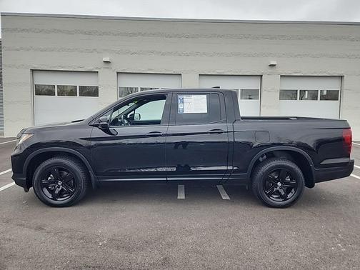 2022 Honda Ridgeline Black Edition